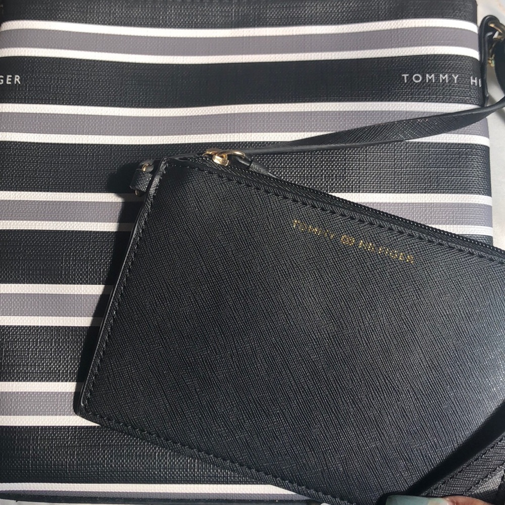Tommy H. Purse/Wallet